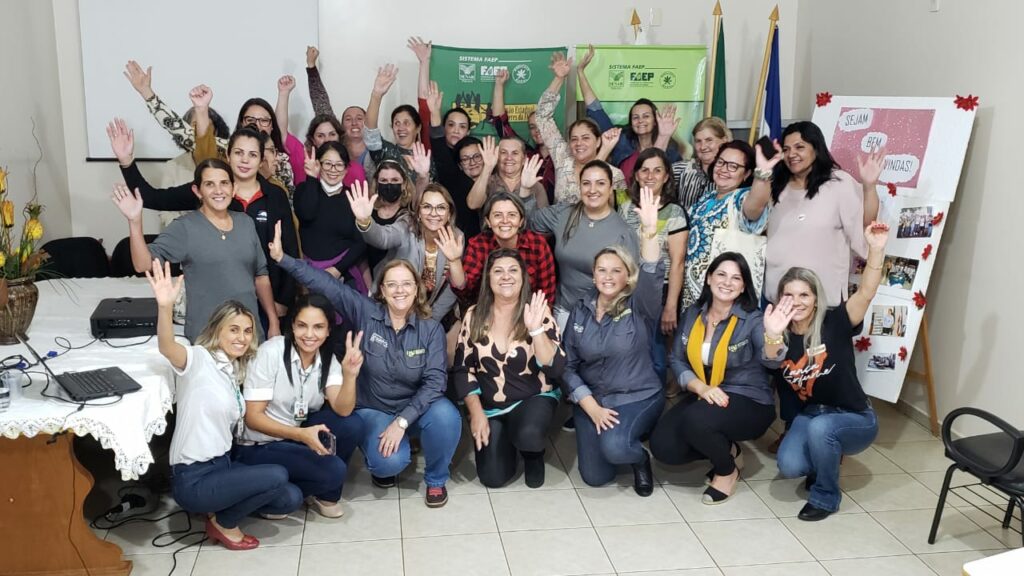 Comissão Estadual de Mulheres da FAEP incentiva grupos locais 7 Ubirata