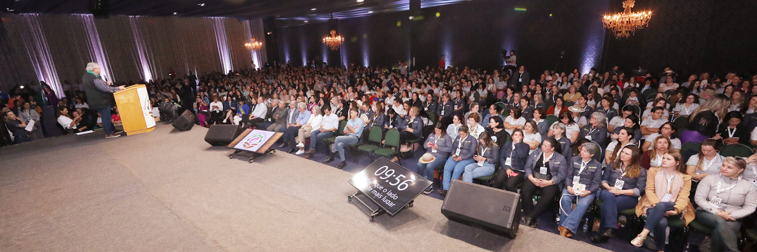 Evento em Cascavel reuniu mais de 1,2 mil produtoras rurais do Paraná e de outros 21 Estados