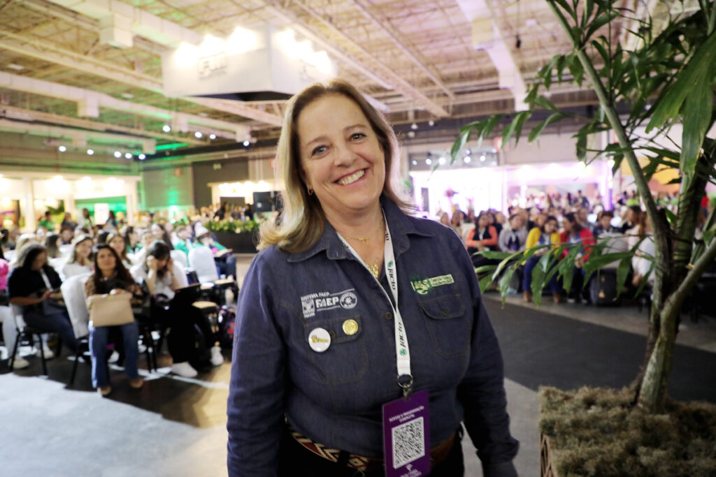 A coordenadora da CEMF, Lisiane Czech, no Congresso Nacional de Mulheres do Agronegócio (CNMA), no Congresso Nacional de Mulheres de 2023