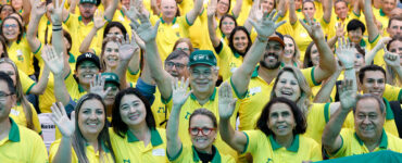 Presidente Ágide Meneguette e produtores rurais no Encontro Estadual de Líderes Rurais